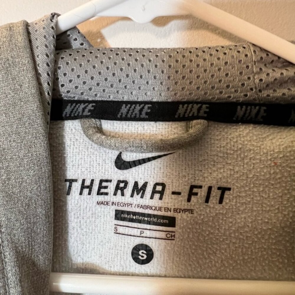 Nike Sweatshirt - Picture 3 of 3
